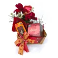 Kit Namorados25 -  Box 2 Rosas + 1 Cx Chocolate 145g 1Tablete Te amo
